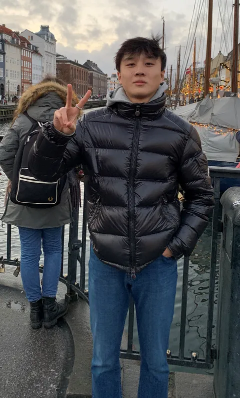 Image of Phillip Lam standing